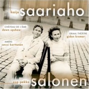 Une image contenant texte, habits, Visage humain, sourire
Description générée automatiquement